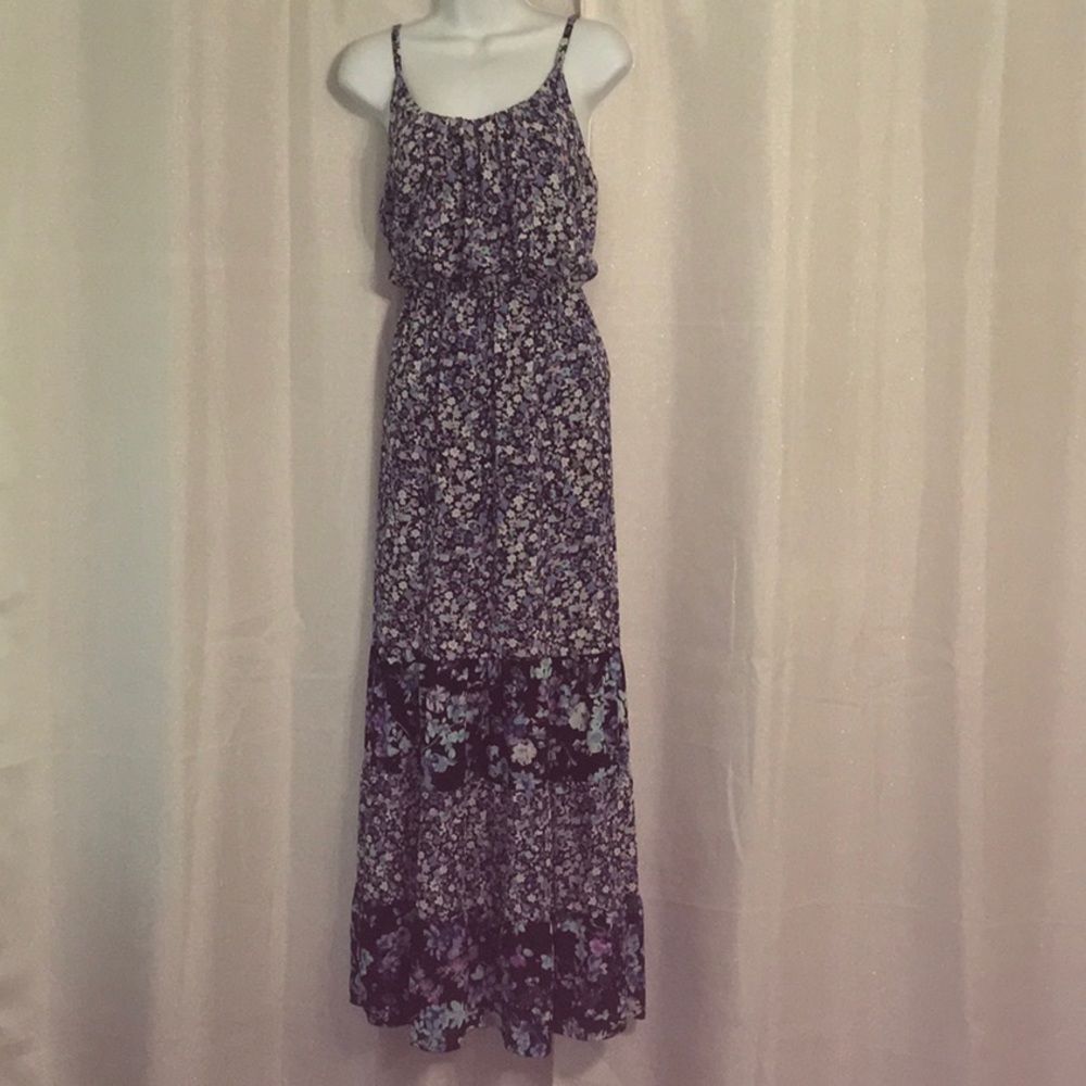 Maxi dress!  Perfect for July 4th!